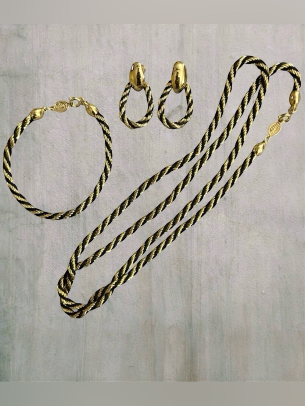 Vintage Napier 3 Piece Set Twisted Rope
Necklace, Bracelet, Earrings